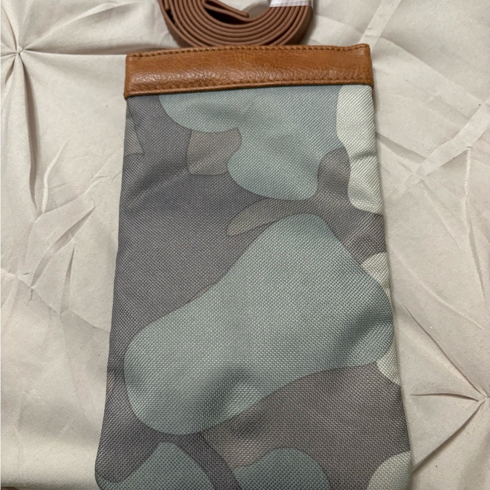 Thirty-One Camouflage Mini Bag with Brown Trim